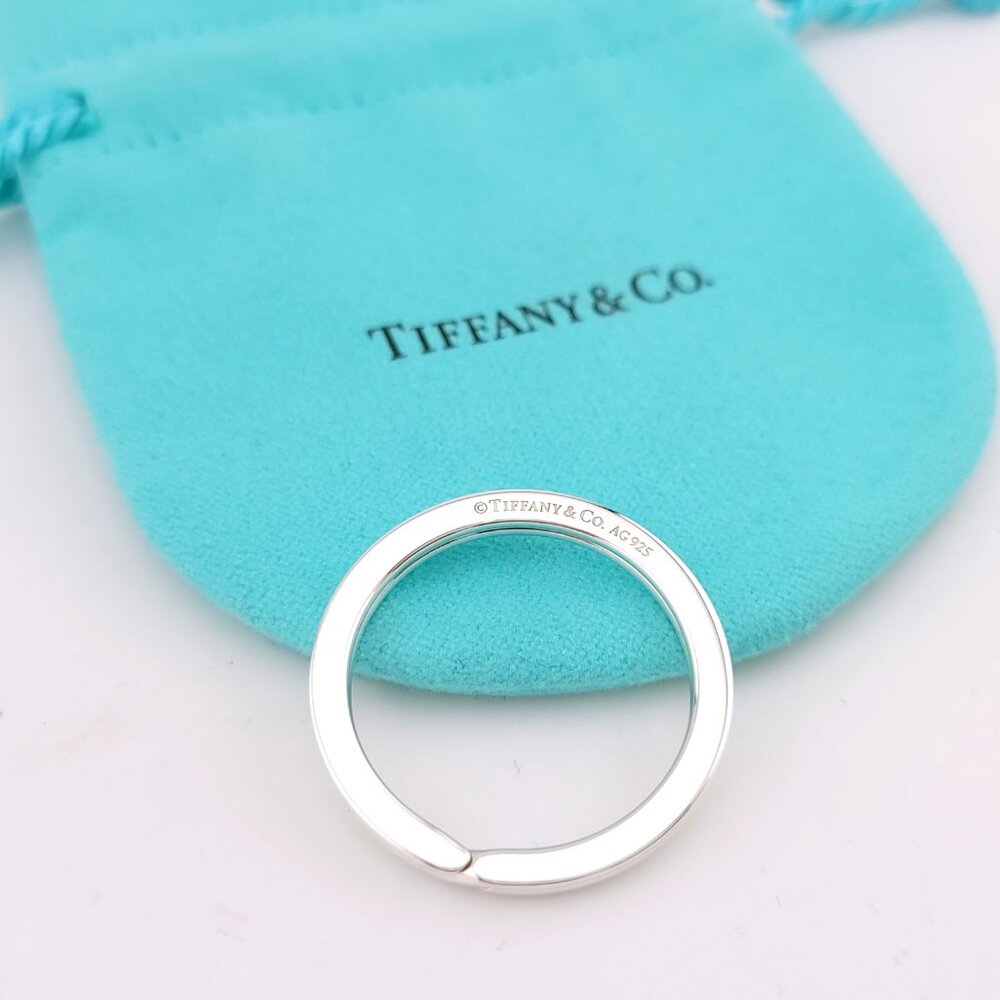 Tiffany & Co. Sterling Silver Round Flat Medium Split Ring Key Chain Key Ring